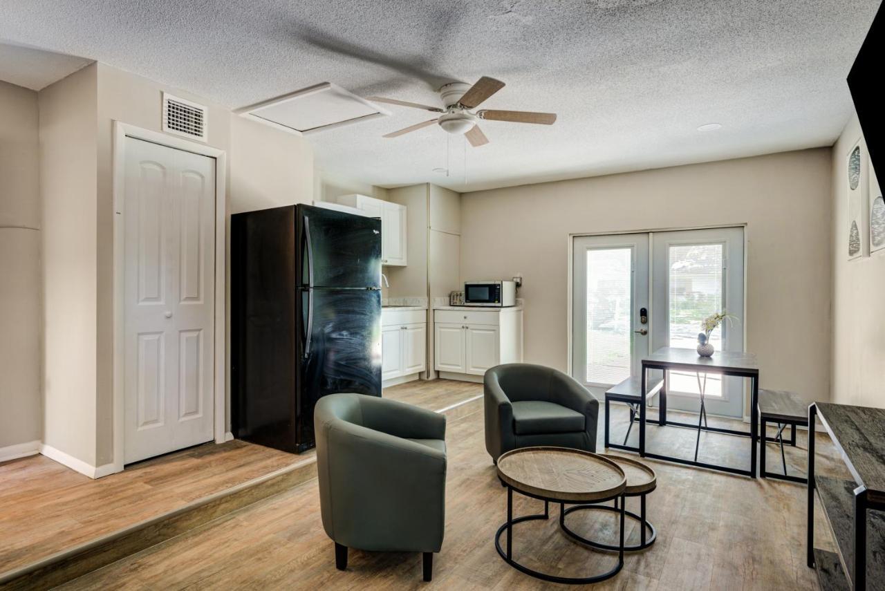 Quiet Location Duplex House - Minutes Away From Everything - Winter Park, Florida オーランド エクステリア 写真