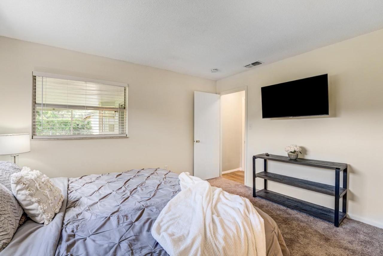 Quiet Location Duplex House - Minutes Away From Everything - Winter Park, Florida オーランド エクステリア 写真